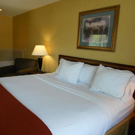 Holiday Inn Express And Suites Hazard By Ihg Bagian luar foto