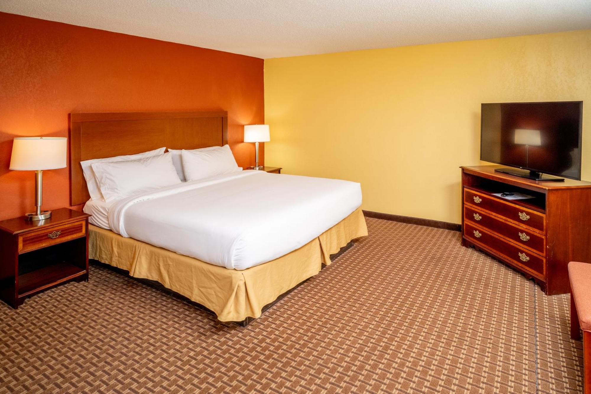Holiday Inn Express And Suites Hazard By Ihg Bagian luar foto