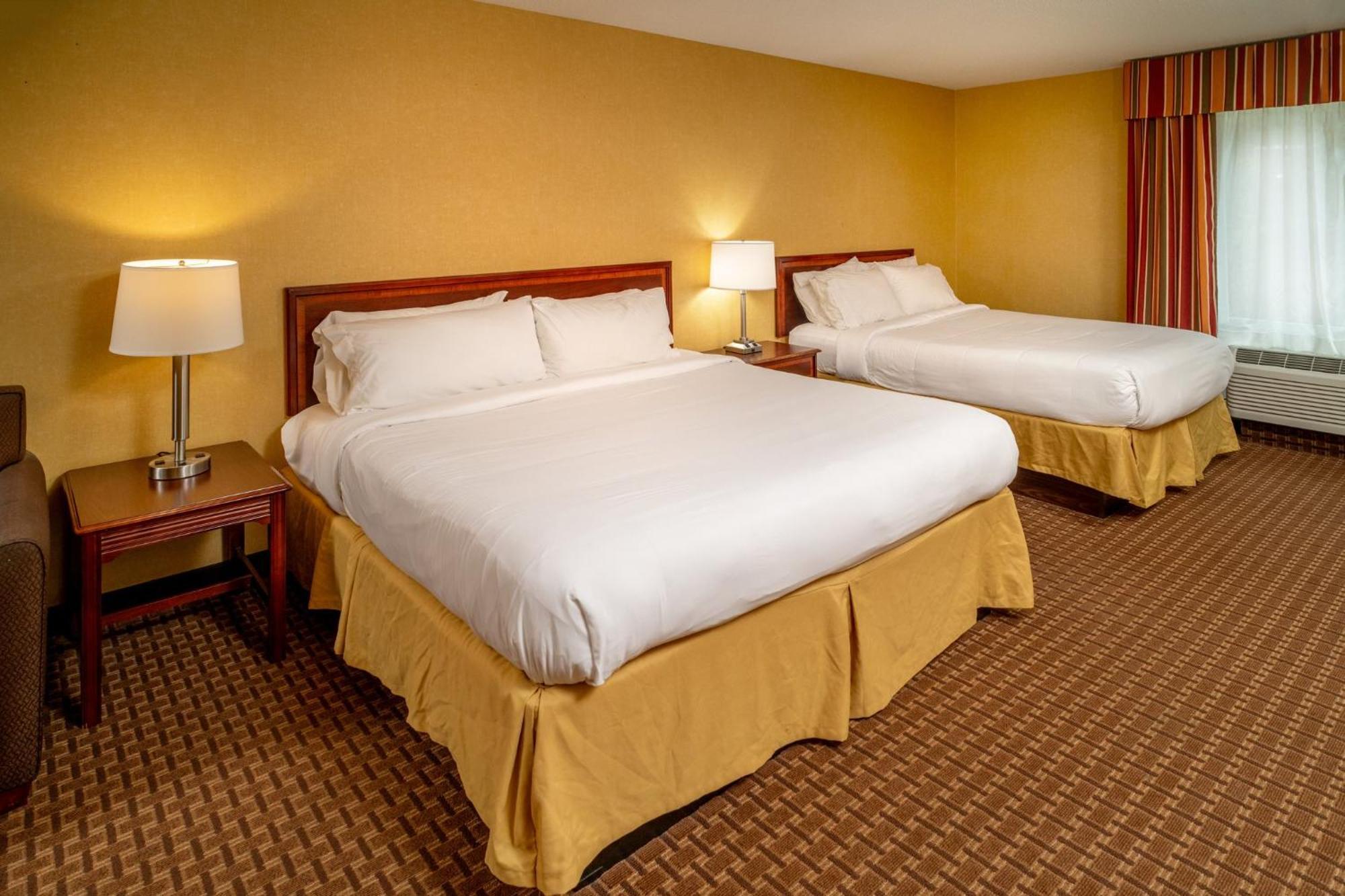 Holiday Inn Express And Suites Hazard By Ihg Bagian luar foto